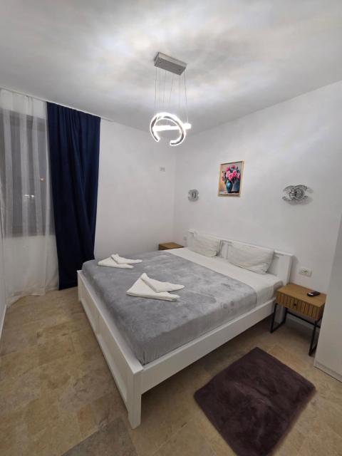 Fabian Apart CenterTown