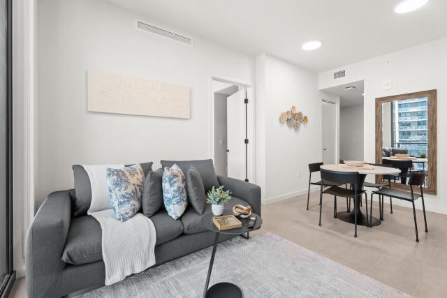 32nd Floor Gem with Breathtaking Views in DT Miami