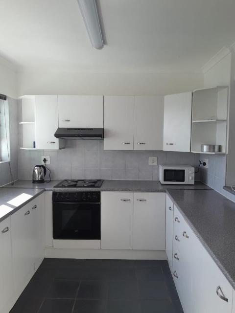 Supakim white house Bluewaterbay