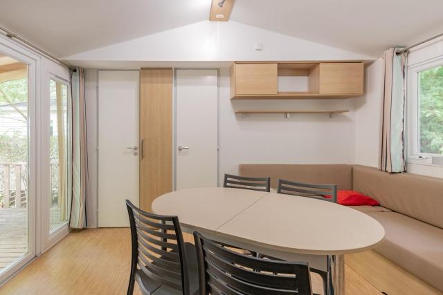 Camping Midi - mobil home 6-8 pers