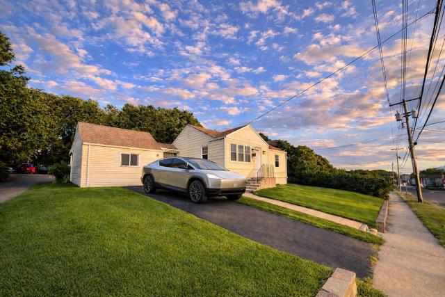Spacious Home with Fire Pit & Game Room Near Yale