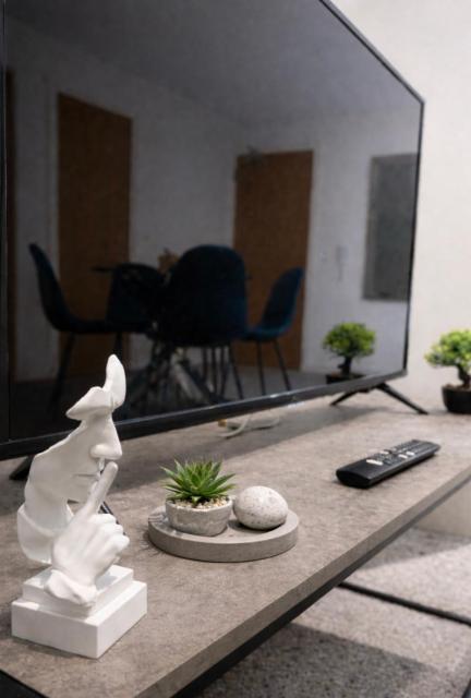 Modern riverside City centre Apartment