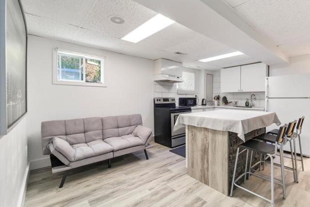 Unit at the heart of Mississauga