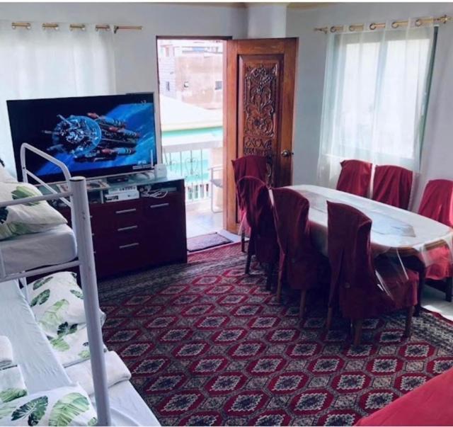 THE MANSION - 24-HOUR Near AirPort Hostel 4 Backpackers