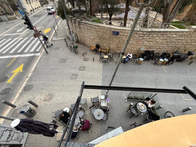 The charm of Jerusalem - Shmuel Hanagid