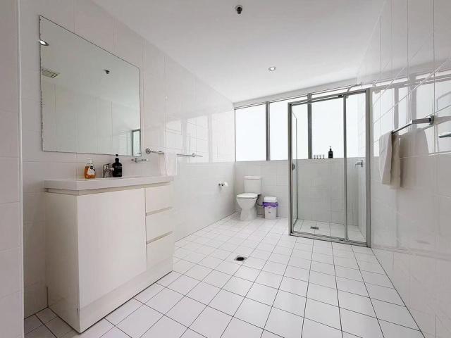 Burwood Luxury 2B2B High Floor City View