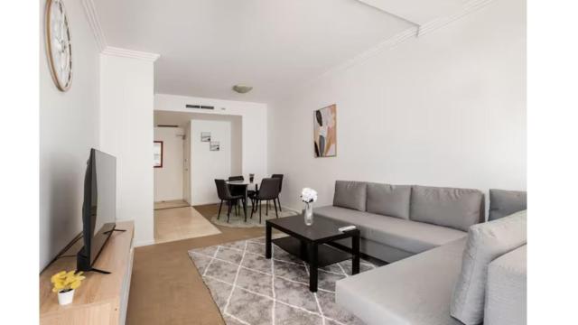 MetaWise 2Bed Next to ICC Darling Harbour 77