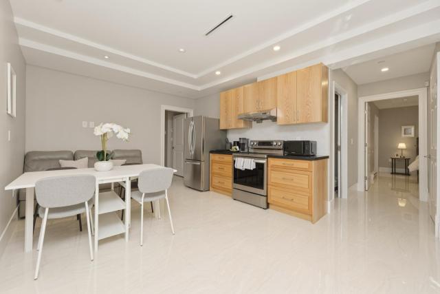 Modern 3BR Suite near UBC & Jericho Beach