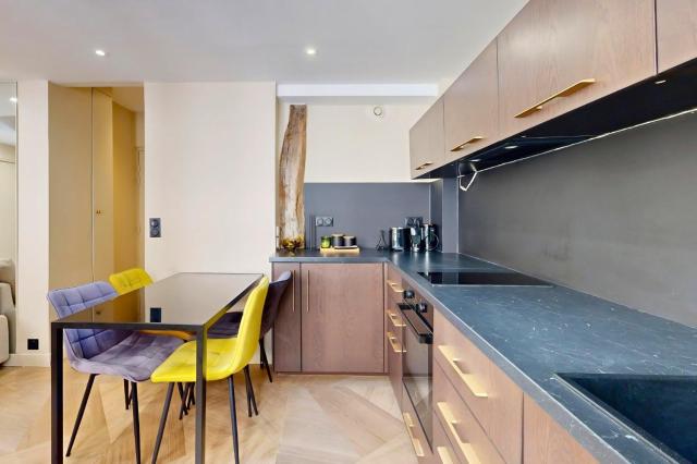 170 Suite Z - Superbe Appartement à Paris