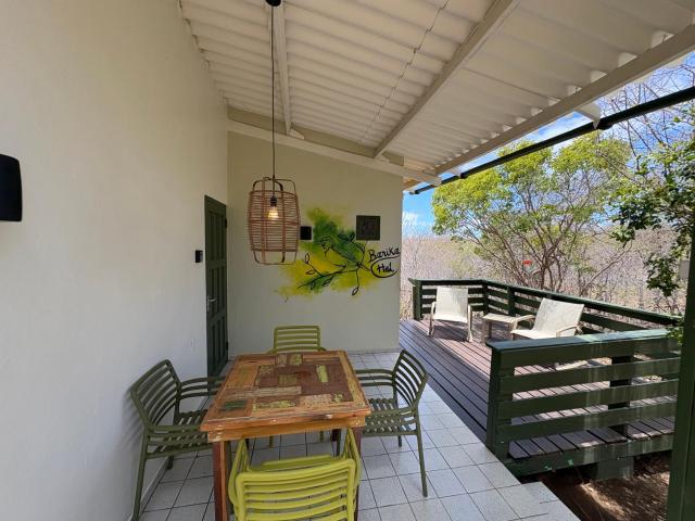 One Bedroom Tropical Escape - The green flamingo