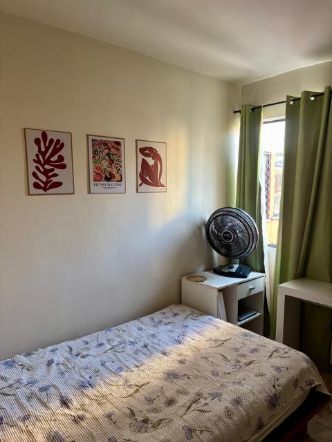 Alugo quarto privado em apartamento