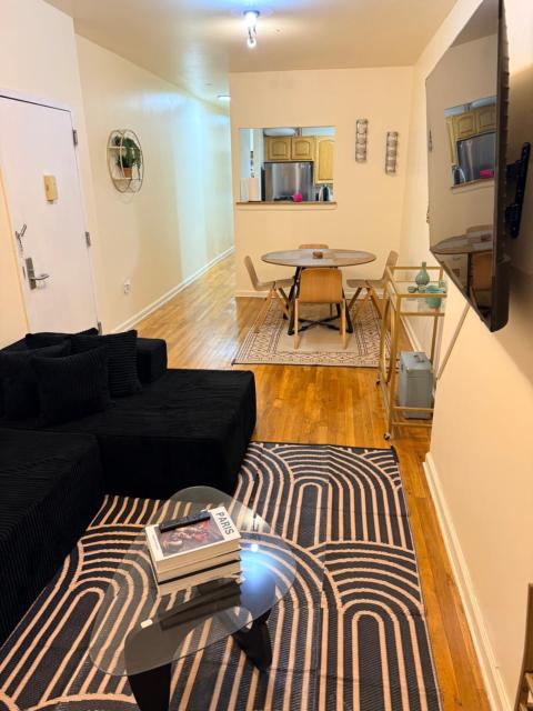 Throopstar Apartment