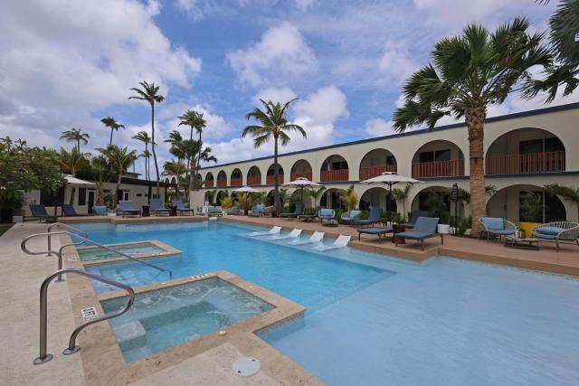 voco Surfside Aruba by IHG