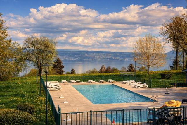 T2 ambiance chalet près d'Évian - Piscine & Tennis - Vue Lac Léman