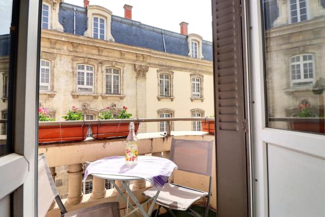 Appartement T3 de standing avec balcon et parking sécurisé Lyon 6e