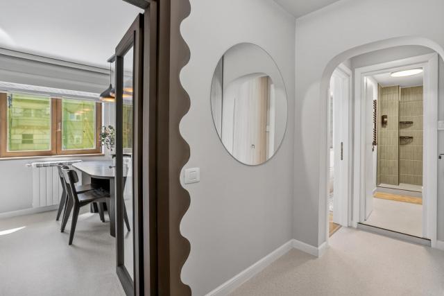Modern Luxury Apartment & Close to Old Town