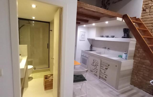 Estudio duplex near Picasso Museum in Born