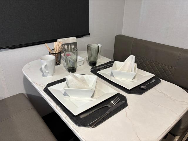 Cozy Private RV Near Universal Studios - Easy Check-in