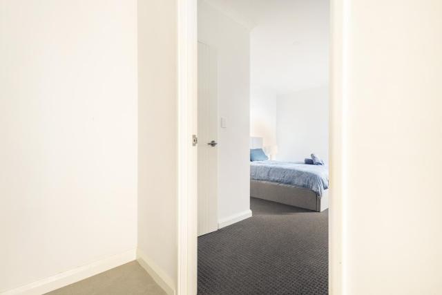 Immaculate and stylish 3 Queen Beds Modern home