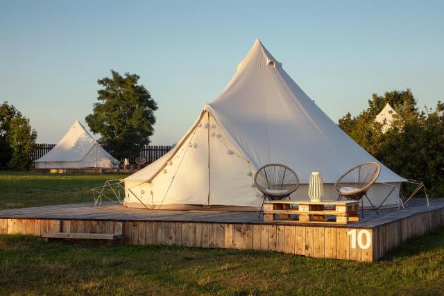 Glamping pospolu