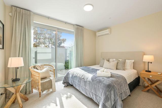 Executive Ground Floor Apartment in Merivale