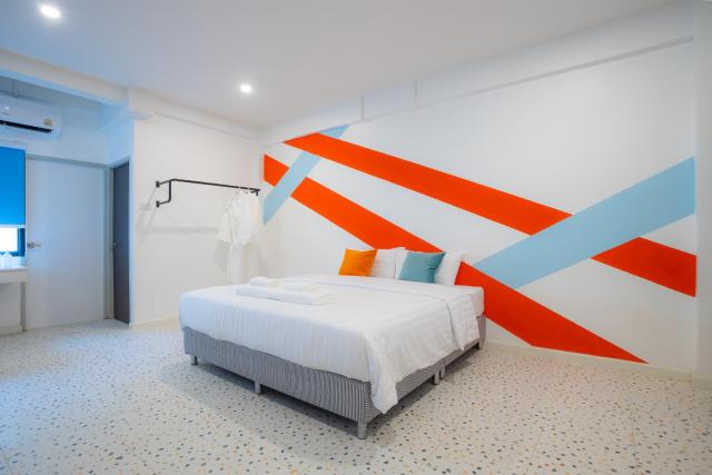 โรงแรมสีสันบางแสน See San Hotel Bangsaen