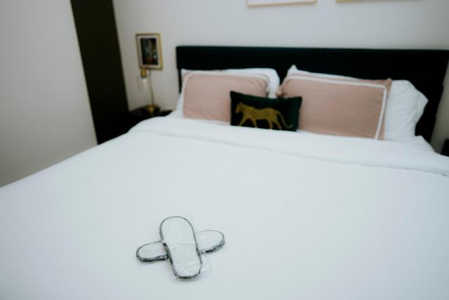 Luxury 2BR Apartment with Pool, Balcony & Parking