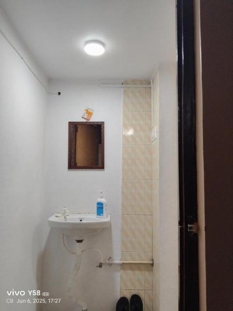 5 Star Yatri Vishram Non-AC Dormitory