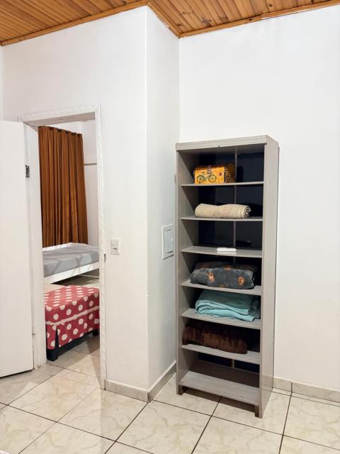 Casa de Veraneio 3 quartos com Ar e mais de 20 camas para grupos e Próximo ao Paraguai