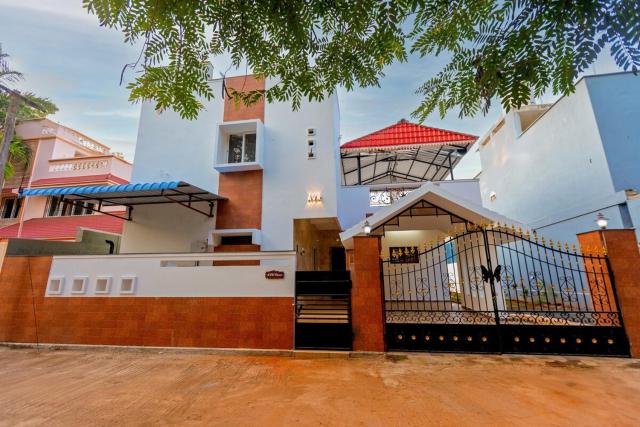 Luxury Private Villa with Pool- AVR VILLA