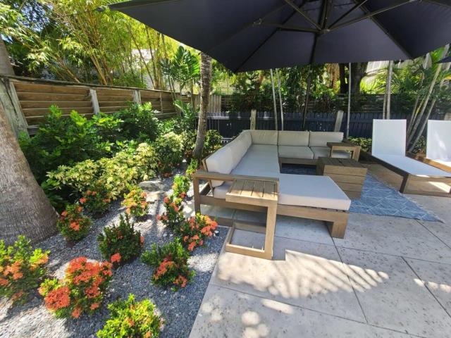 6 Bedroom 6 Bath Guesthouse on Duval Street