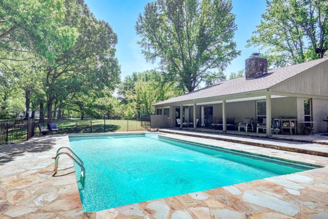18 Mi to Dtwn Memphis: Oasis on 8 Acres!