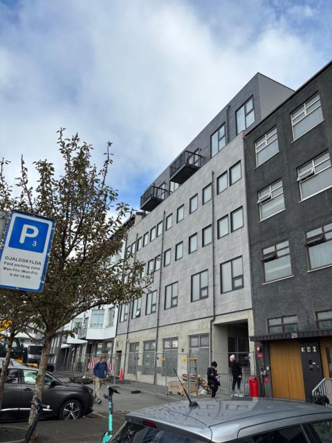EIR Apartments by Heimaleiga