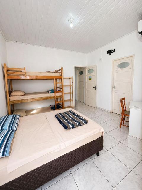 Hostel Bahia - Próx a Shopping Total e Hospital Presidente Vargas