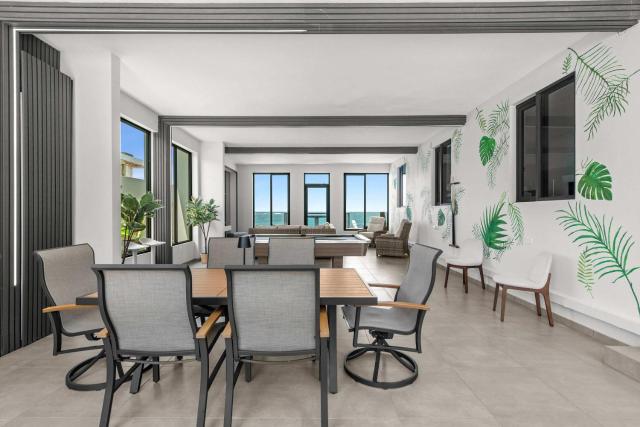 Balandras Beach Stays House 4 Beachfront w Hot Tubs