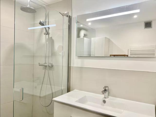 60 m2 Central Rooftop Apartment with AC
