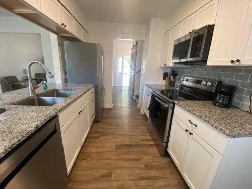 The Wittenberg Getaway - 5 BR 2 Bath