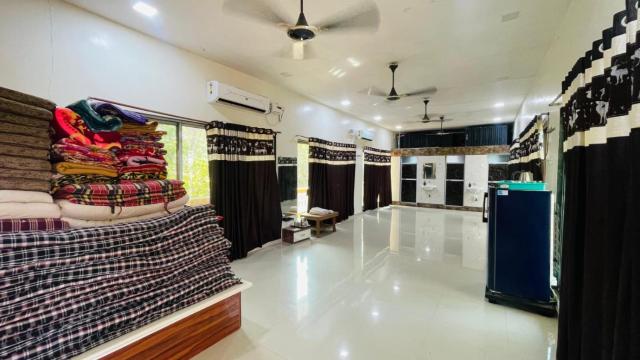 NS Dosti Dormitory By Glitz