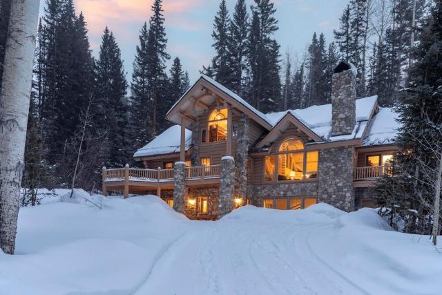 Renovated in 2026 Mountain Village Luxury Retreat