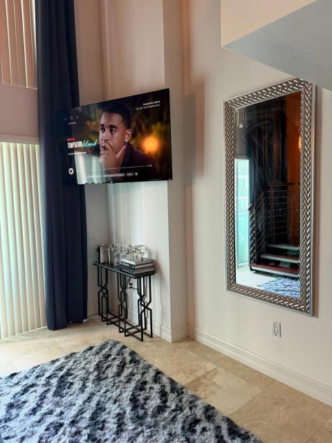 Brickell Loft with City & River Views