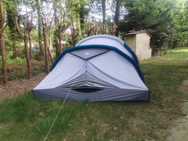 espace camping 2 personnes 4 places