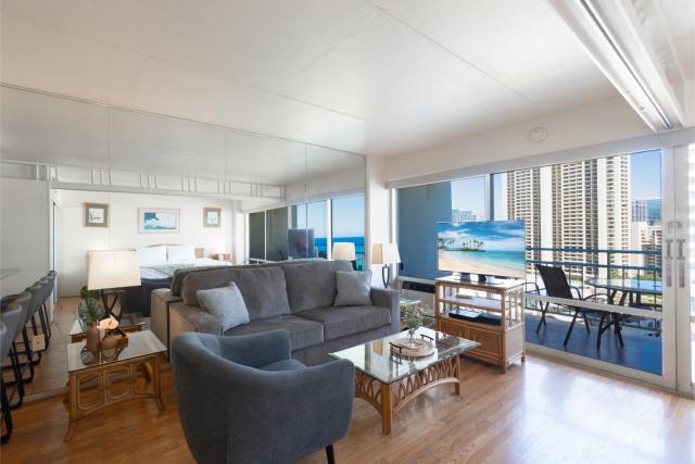 Ilikai Tower 1538 condo