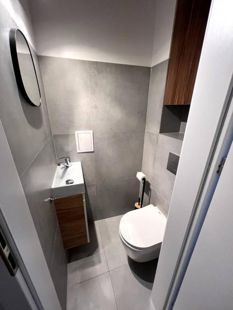 Bright Room with Balcony | SGGW & Wi‑Fi 600 Mbps