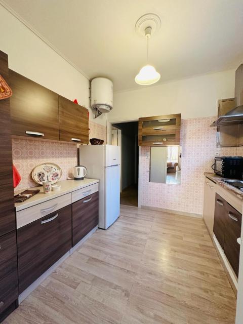 Apartment in Athens Rivera