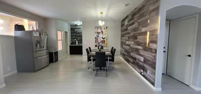 Travis Luxury Apartment