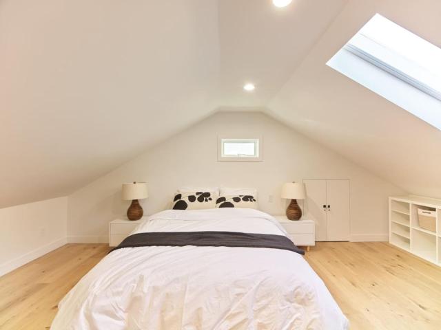 3B Designer Home and Modern Luxury