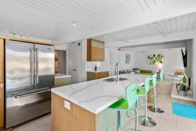 Splash Sip House