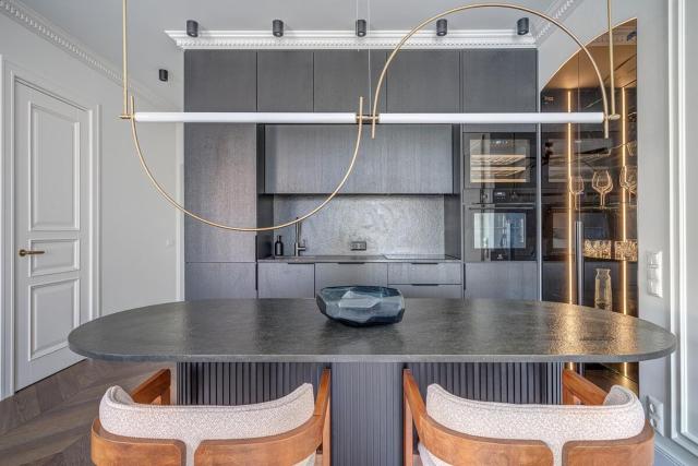 New! Parliament Design Apartment