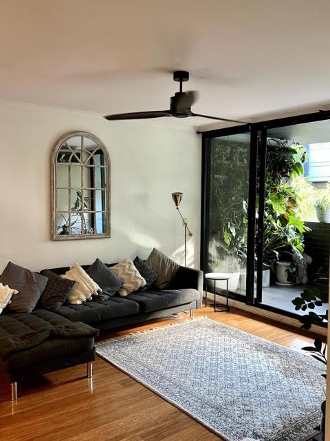 Inner City Large Luxury 3 Bedroom & Free Parking