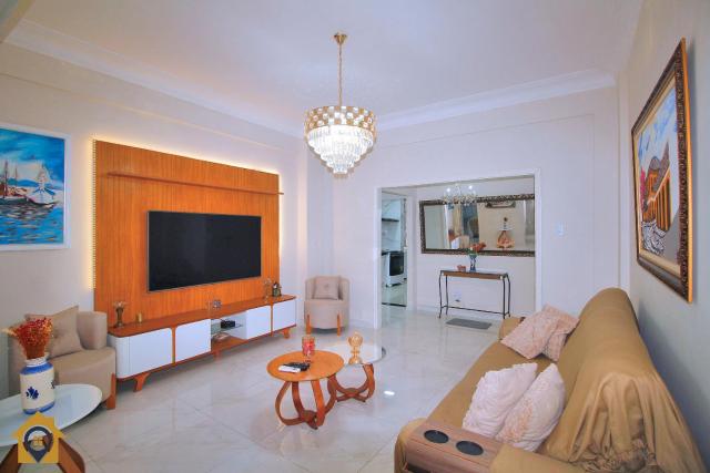 Apartamento Luxuoso no Coração de Copacabana